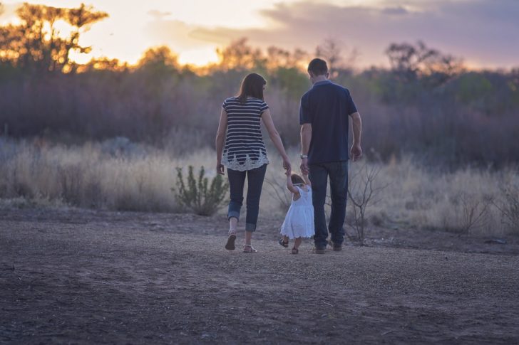 family-2485714_1920