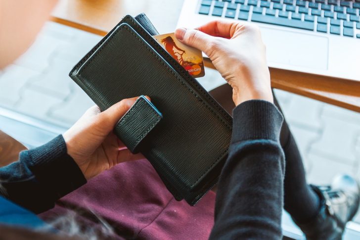wallet-2125548_960_720
