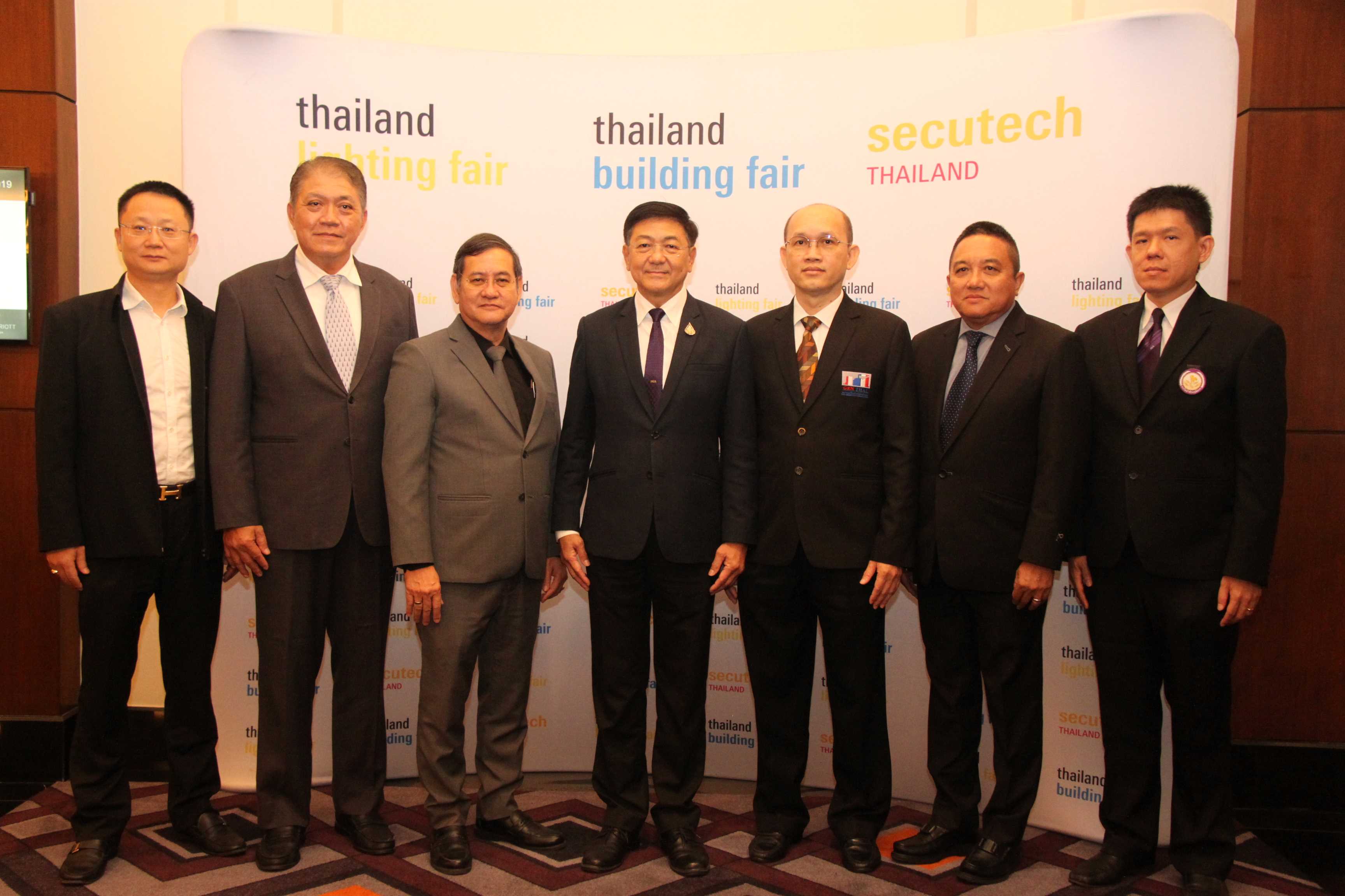 กฟภ. จัดงาน “Thailand Lighting Fair 2019”  ชูนวัตกรรม PEA IHAPM และ PEA Solar Hero Application