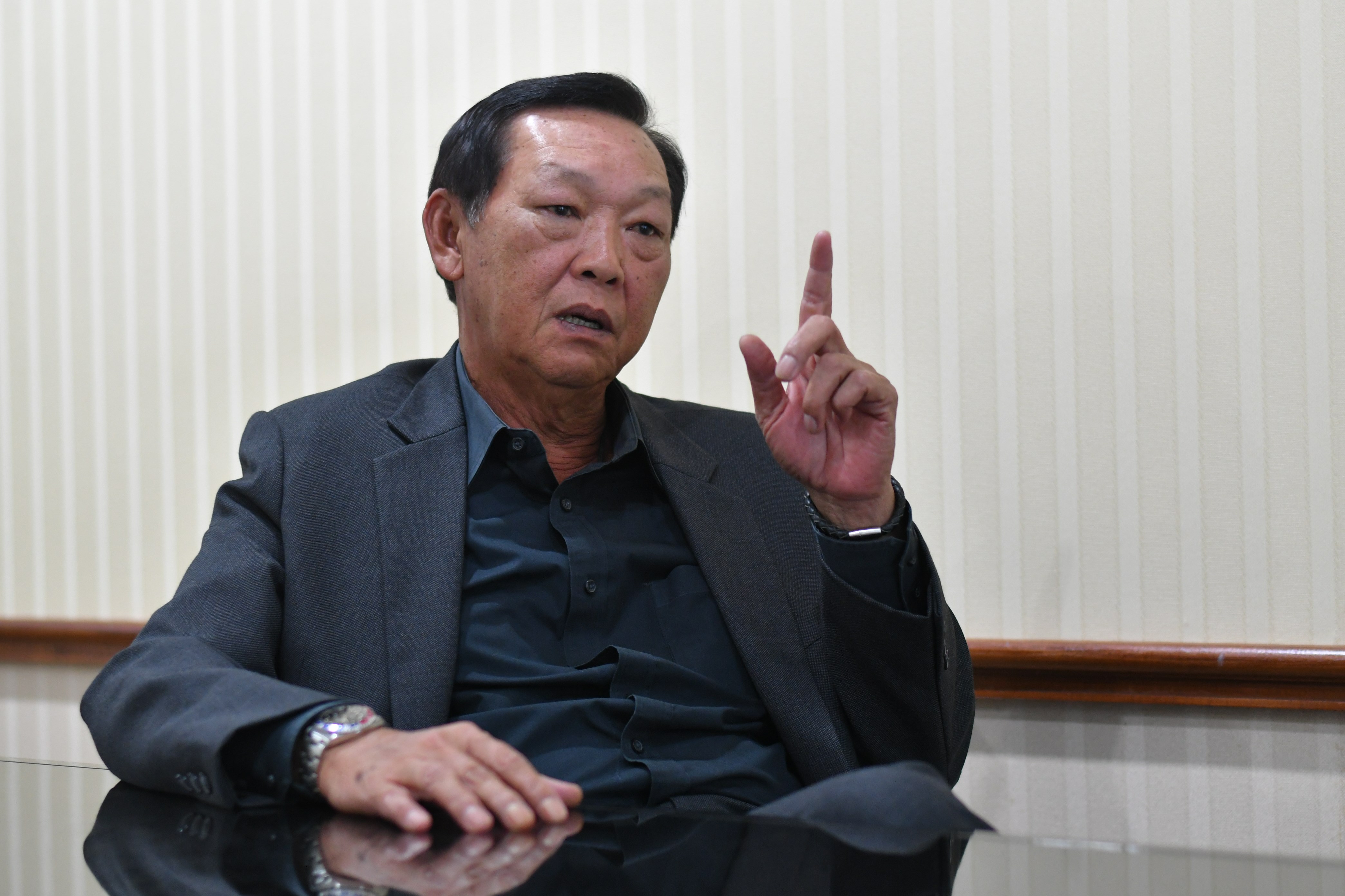 เคลียร์ชัด 8 ปี กสทช. เอื้อรัฐ-โอเปอเรเตอร์-ผู้บริโภค ?