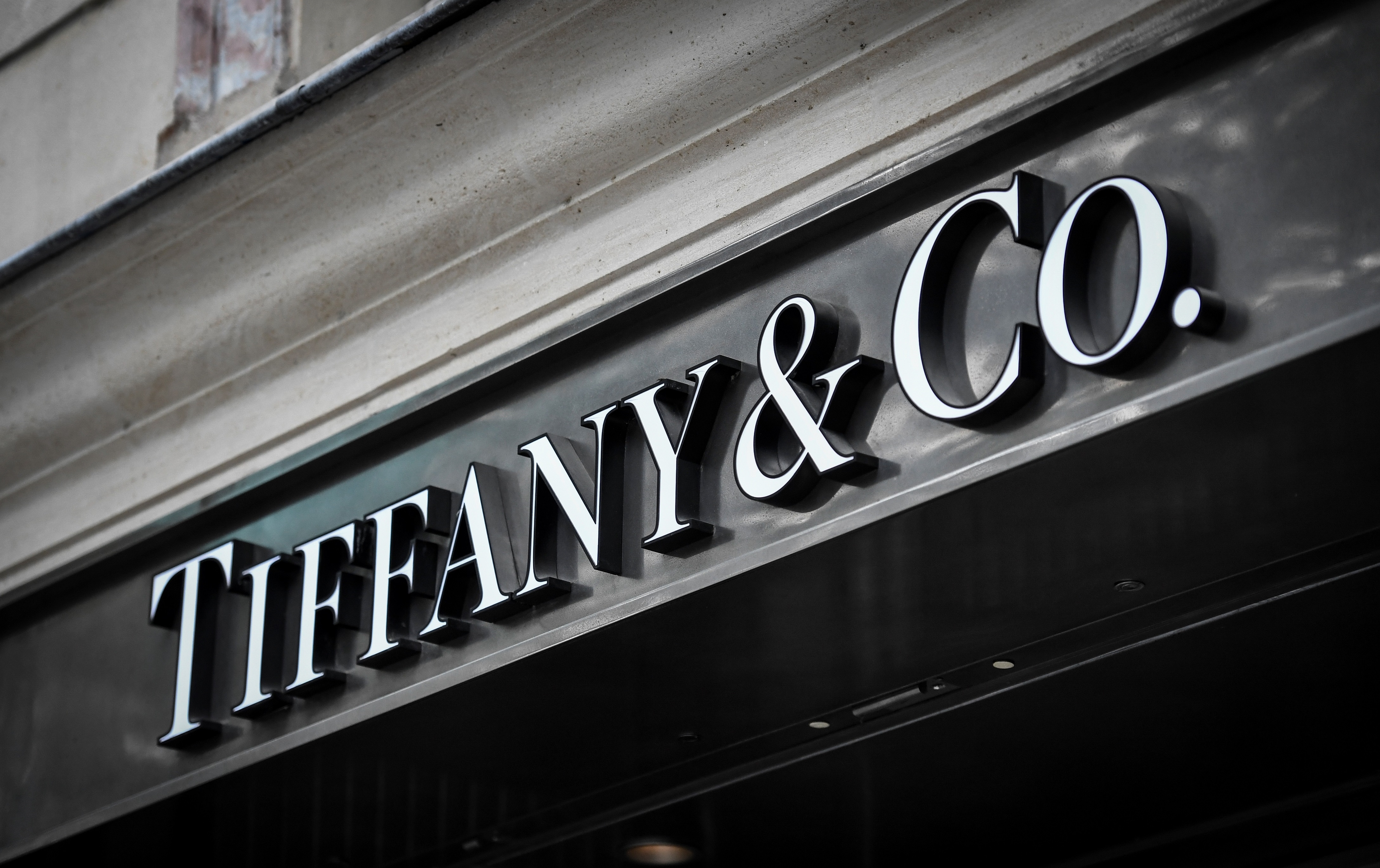 LVMH ซื้อกิจการอัญมณี Tiffany เพิ่มมูลค่าธุรกิจแบรนด์หรู