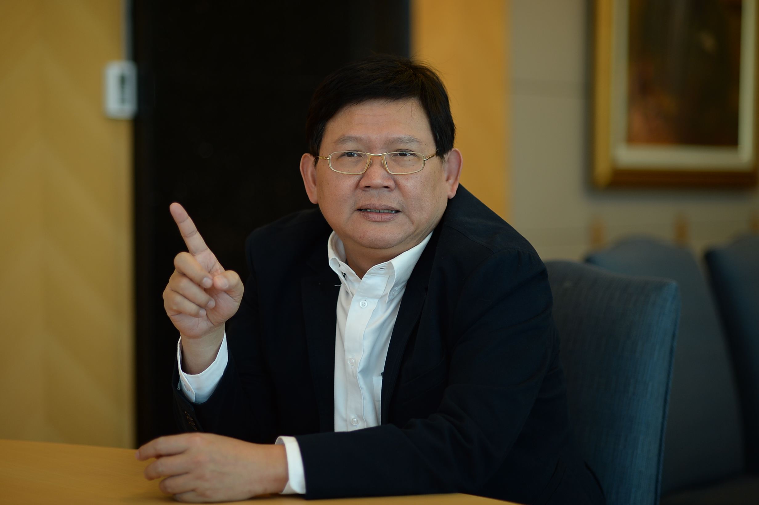 ‘สุวิทย์’ จับมือ 11 บริษัทยักษ์  ดึงไมโครซอฟท์-หัวเว่ย ปั้นแรงงาน-นักวิจัย
