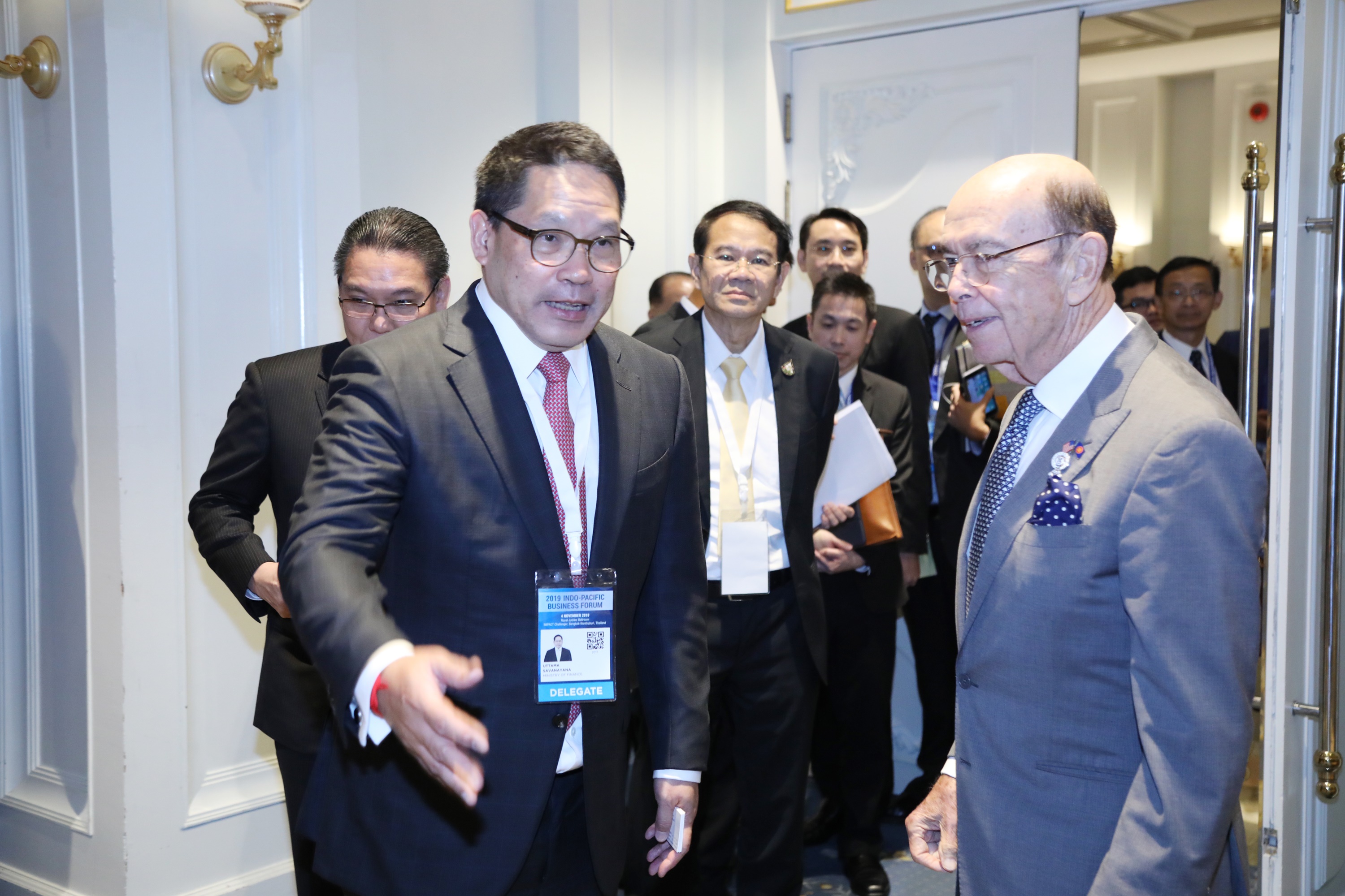 รมว.คลังร่วมหารือ “ลู่ทางการลงทุนในไทย” กับ รมว.พาณิชย์สหรัฐอเมริกา