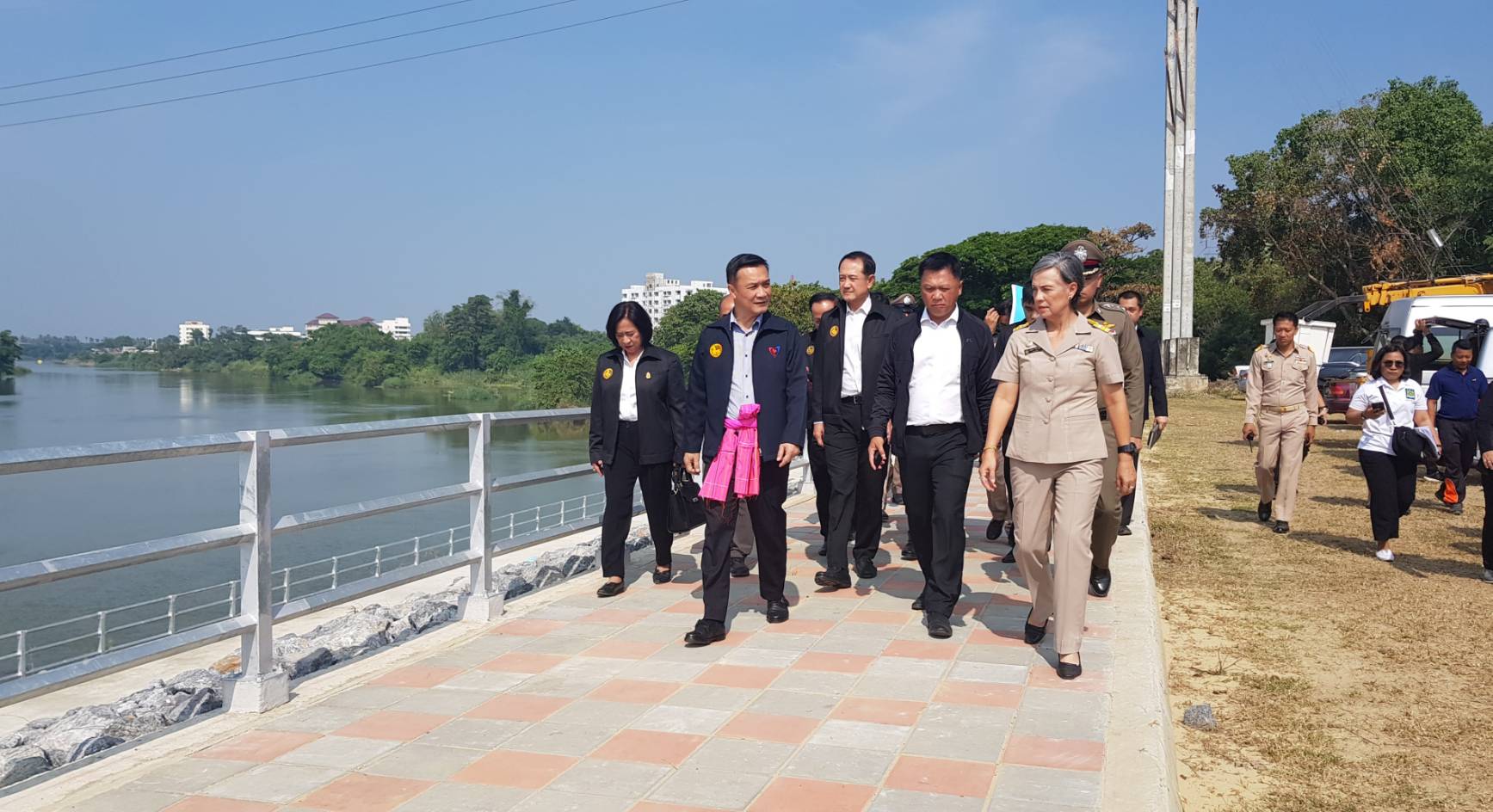มท.3 ตรวจเยี่ยมภารกิจกรมโยธาธิการ โครงการก่อสร้างเขื่อนเมืองกาญจน์