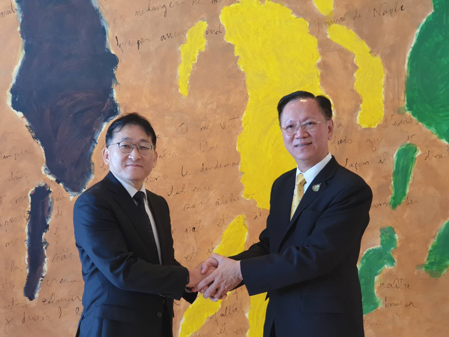 กรมการจัดหางาน จับมือ ศูนย์บริการตรวจคนเข้าเมืองเกาหลี ทำ MOU แลกเปลี่ยนข้อมูลแก้ไขปัญหา “ผีน้อย”