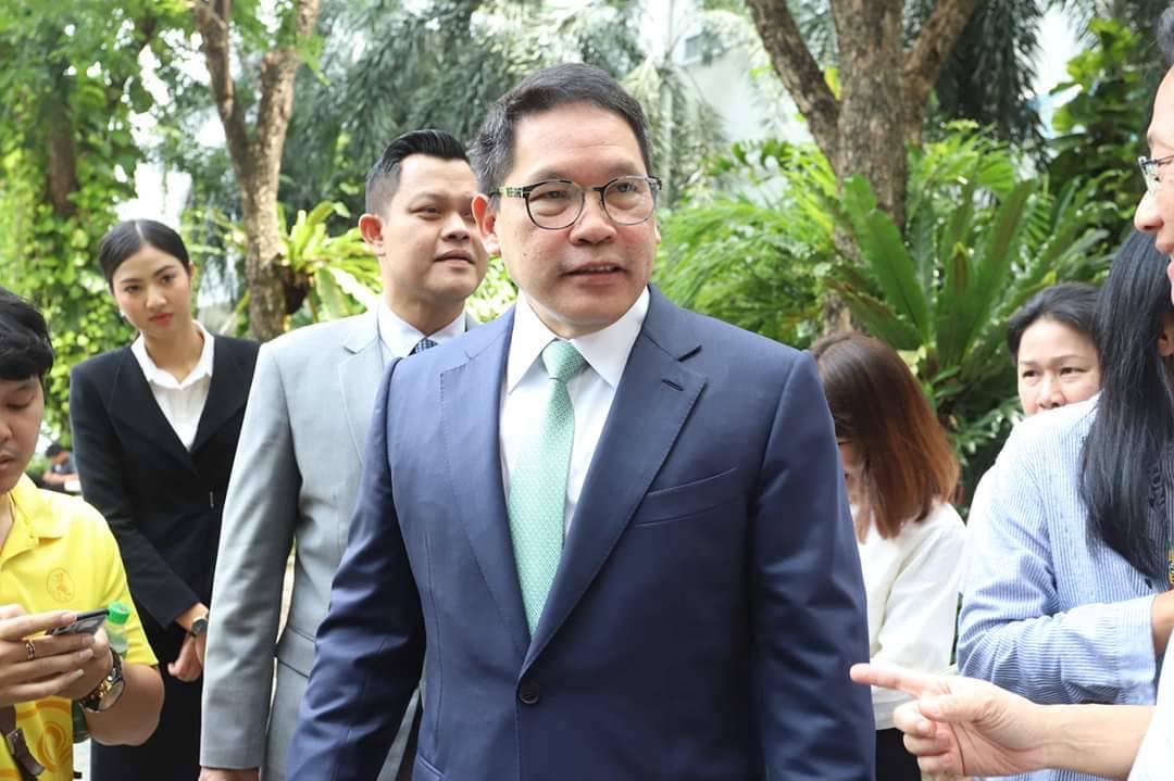 “ขุนคลัง” ชูสารพัดมาตรการ ปลุกความเชื่อมั่นคนไทย ปลายปีเล็งออกมาตรการกระตุ้นเพิ่ม
