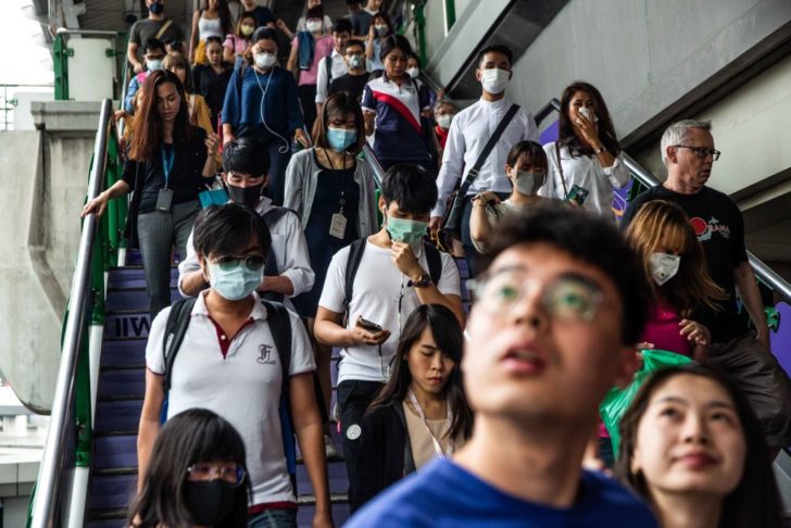 Bangkok Schools Close as Air Pollution Chokes City ลุ้นตัวโก่ง… เศรษฐกิจไทยปี 63