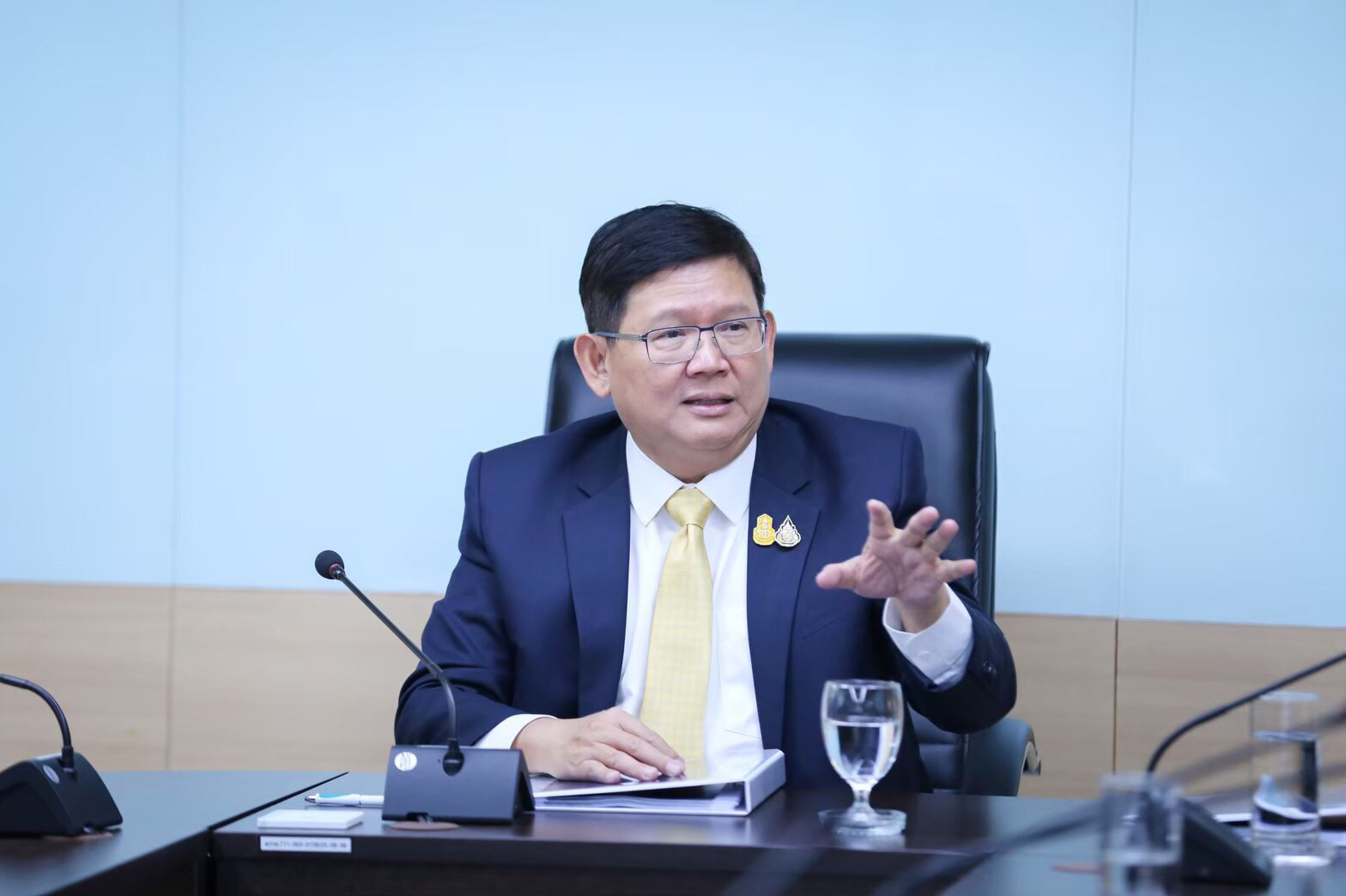 ดร.สุวิทย์ เมษินทรีย์