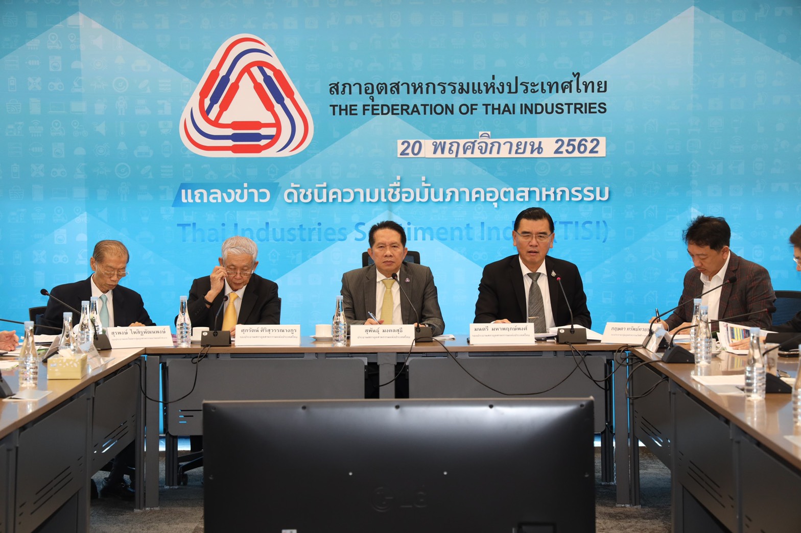 ร่วงอีก! ทั้งดัชนีความเชื่อมั่นภาคอุตฯ-ยอดขายรถ เอกชนขอรัฐเร่งเจรจาFTAไทย-อียู GSP สหรัฐ