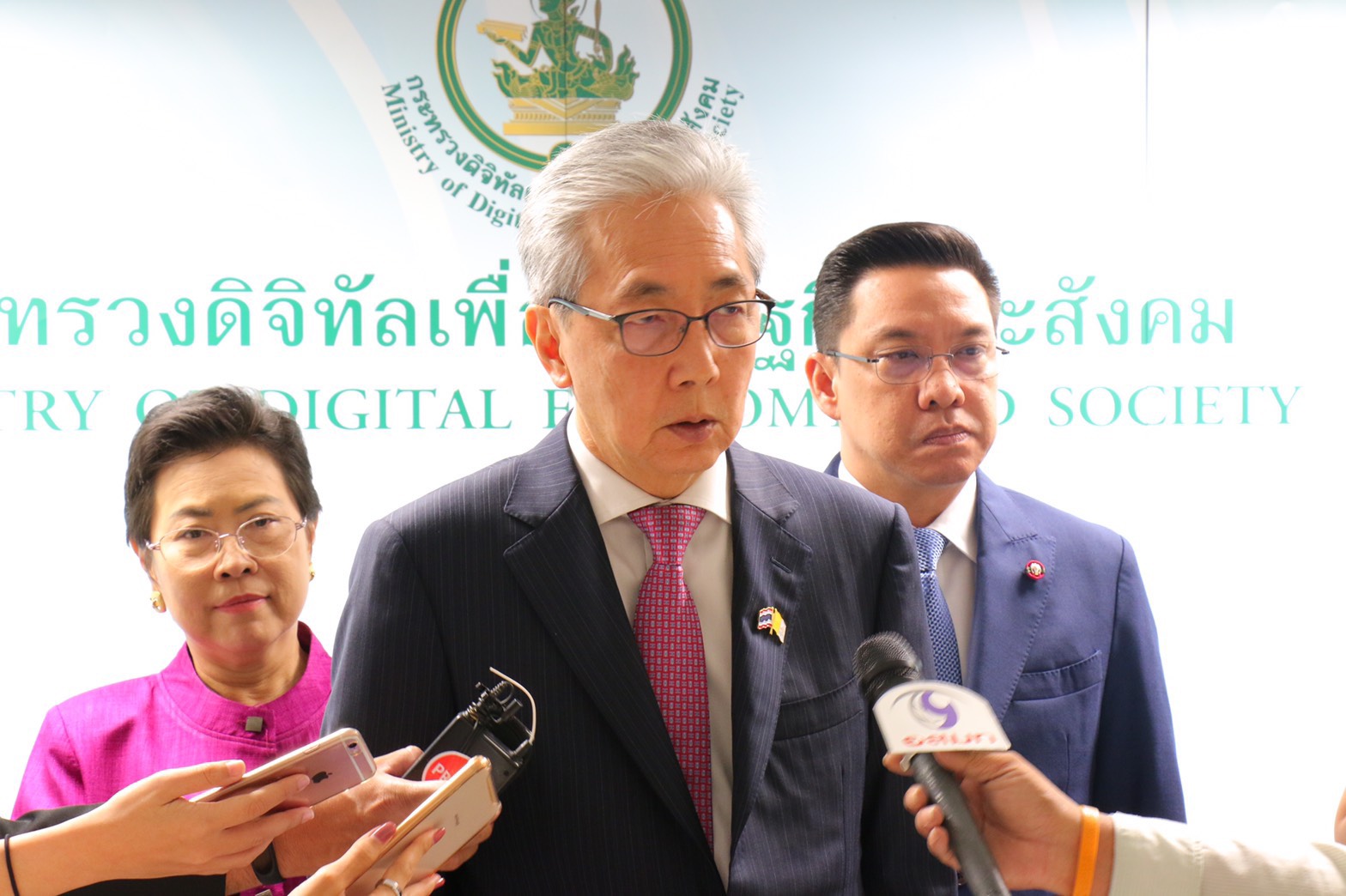 “สมคิด” ย้ำกระทรวงดิจิทัลเร่งดัน 5 โครงการหลักดันไทยสู่ฮับอาเซียน