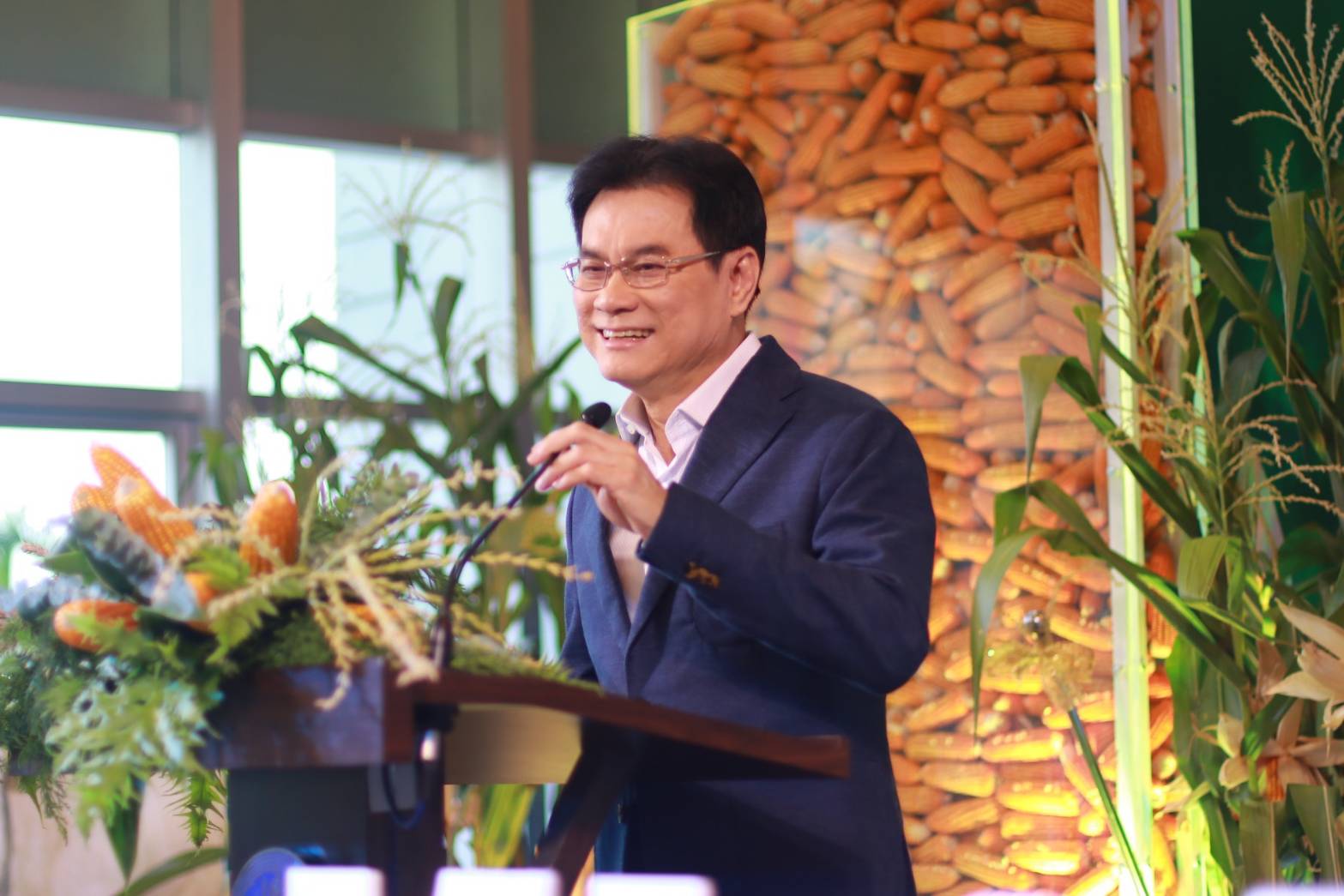 “จุรินทร์” kick off ประกันรายได้ข้าวโพดตัวสุดท้ายของปี 62 พร้อมจ่ายส่วนต่างให้บ่ายนี้