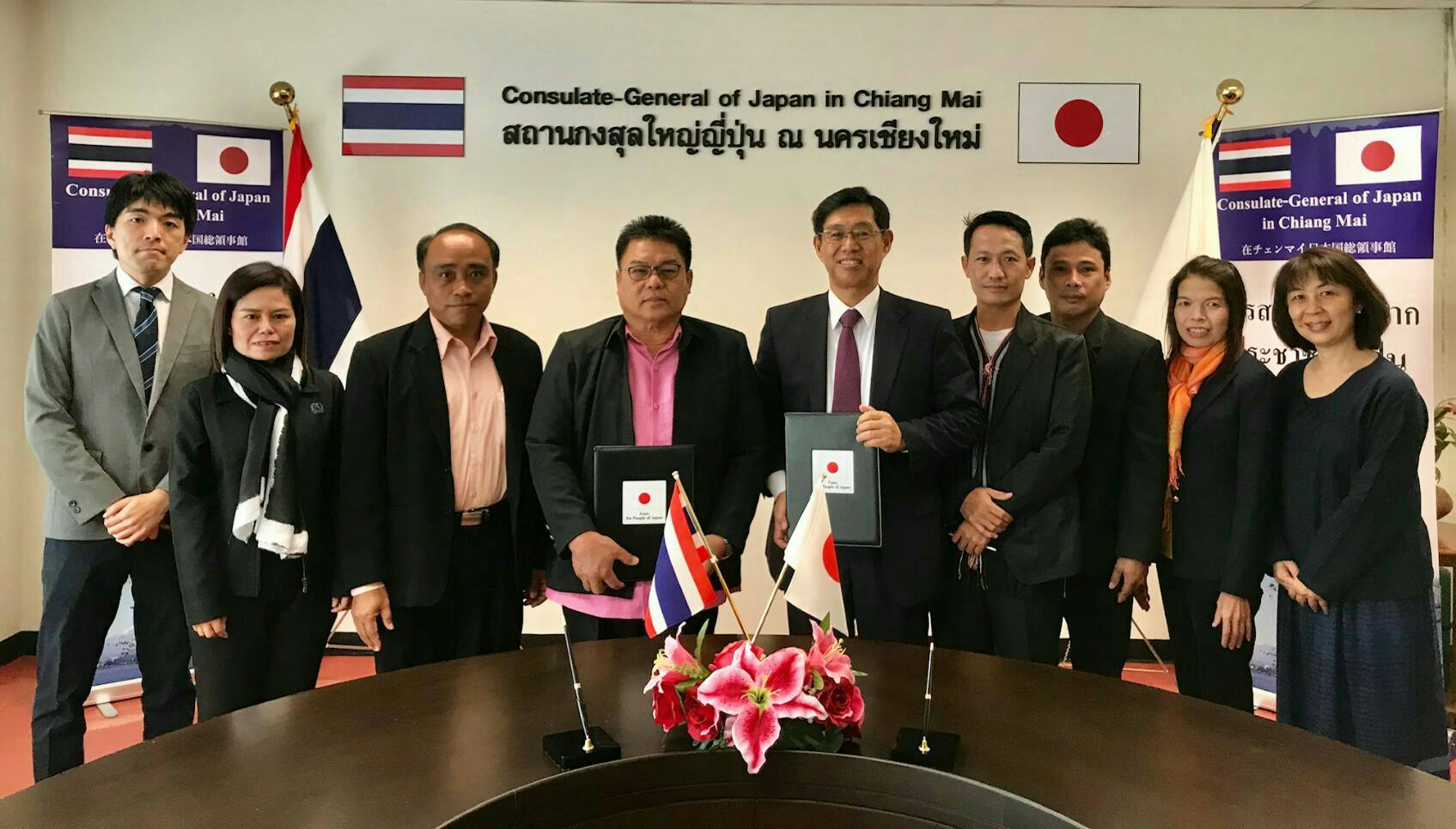 รัฐบาลญี่ปุ่นหนุน 2 ล้านให้ ต.แม่ป้าก จัดรถ 6 ล้อขนส่งนักเรียน-ผู้สูงอายุ