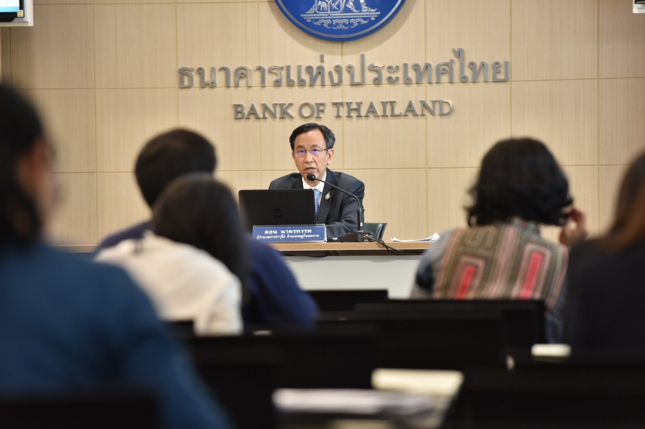 ธปท.ชี้คนแห่กู้ซื้ออสังหาฯ ดันหนี้ครัวเรือนพุ่ง 13 ล้านล้านบาท
