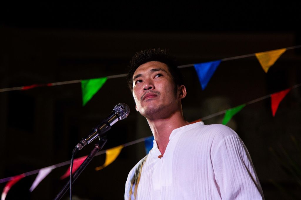 ไม่ปลอมครับ! “ธนาธร” โต้ปลอมสด.9 ลั่นผมเดินไปจับใบดำใบแดงด้วยตัวเอง