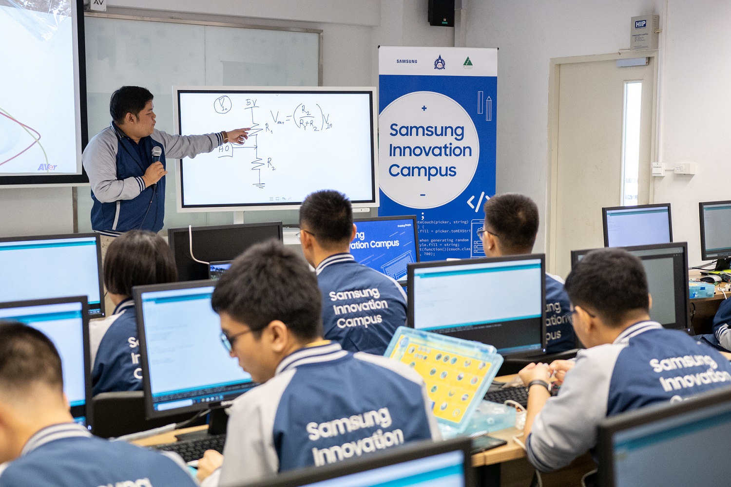 Innovation Campus “ซัมซุง” เสริมโค้ดดิ้งเด็กไทย พร้อมแข่ง ideathon