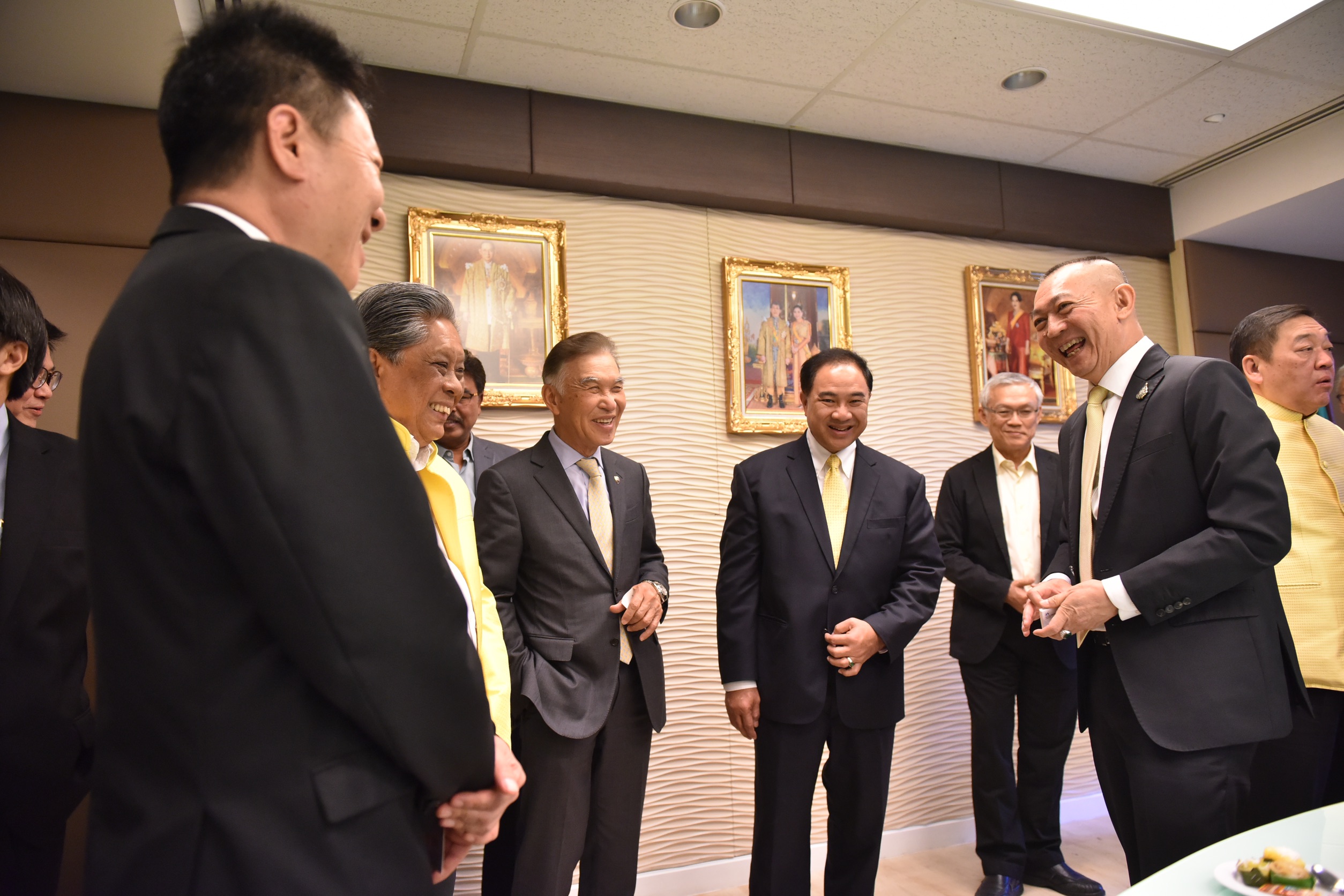 หอการค้าไทยถก รมว.เกษตรฯ เสนอ 5 ทางออกยกระดับเกษตรไทย