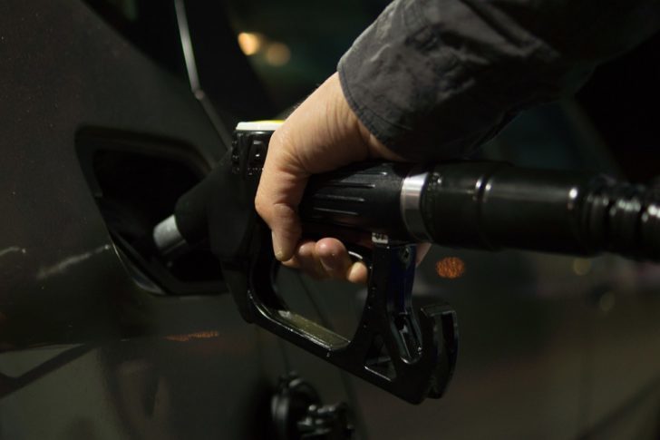 petrol-996617_960_720-728x485