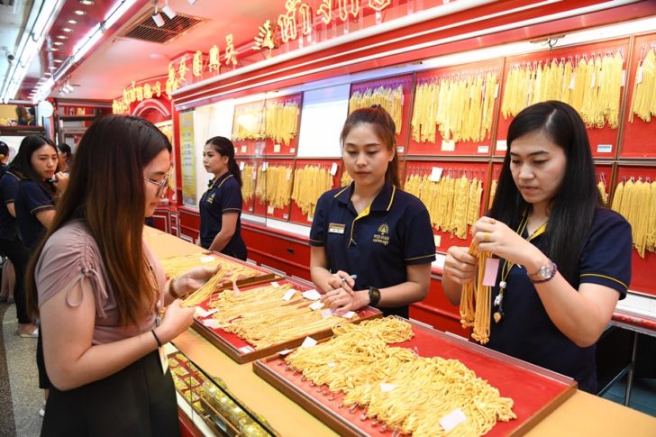 ทอง ร้านทอง ทองคำ ประชาชนซื้อ-ขายทอง ที่ร้านทองในประเทศไทย