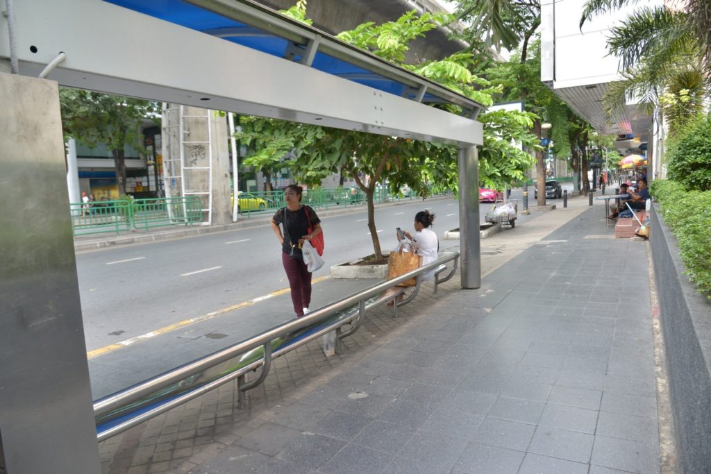 ถนนคนเดิน สีลม
