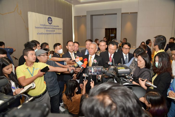 พิพัฒน์ รัชกิจประการ