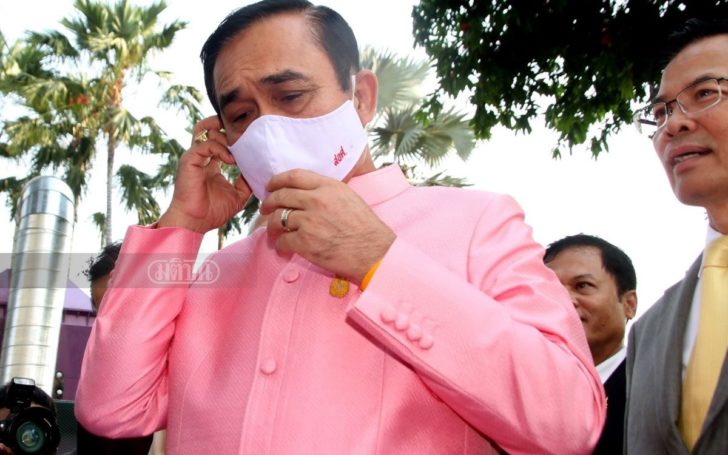 ประยุทธ์ ใส่หน้ากาก PM 2.5 กลับมาอีกแล้ว “ประยุทธ์” ห่วงปชช.ให้เฝ้าดูแลสุขภาพ เร่งจนท.จับกุมรถที่ปล่อยควันดำ