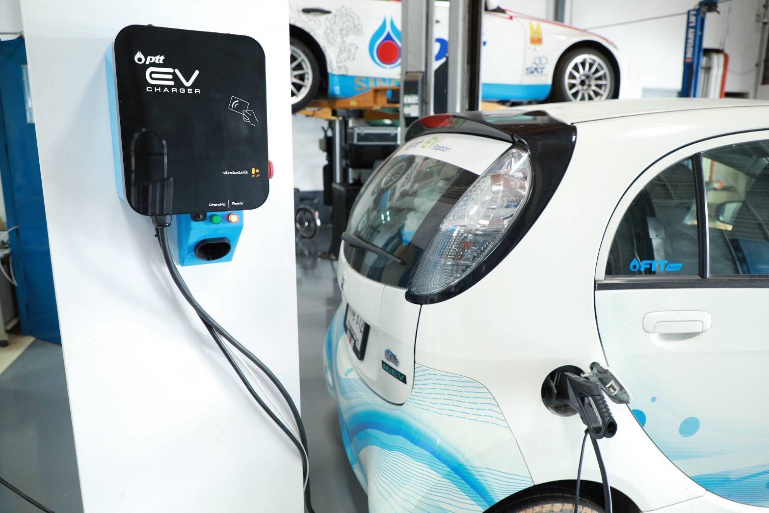 ปตท. เปิดแผนลงทุน 5 ปีทุ่ม 1.8 แสนล้าน เดินหน้าโครงการท่อก๊าซ LNG พลังงานหมุนเวียน รถอีวี