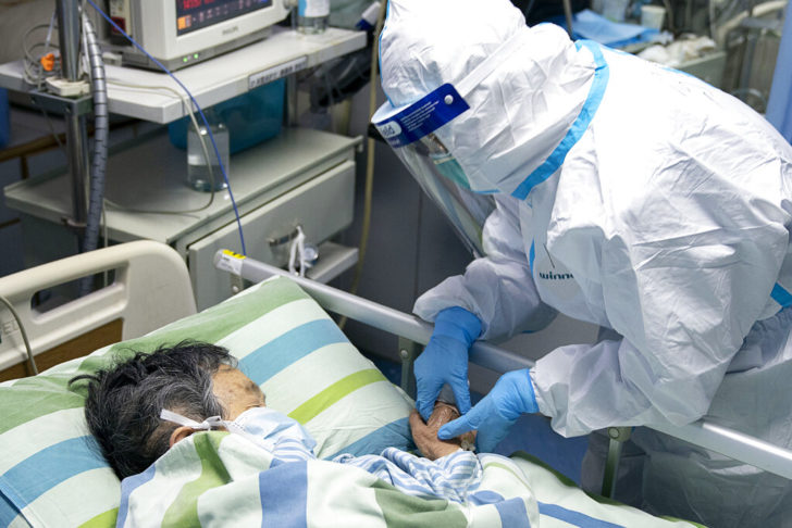 APTOPIX China Outbreak