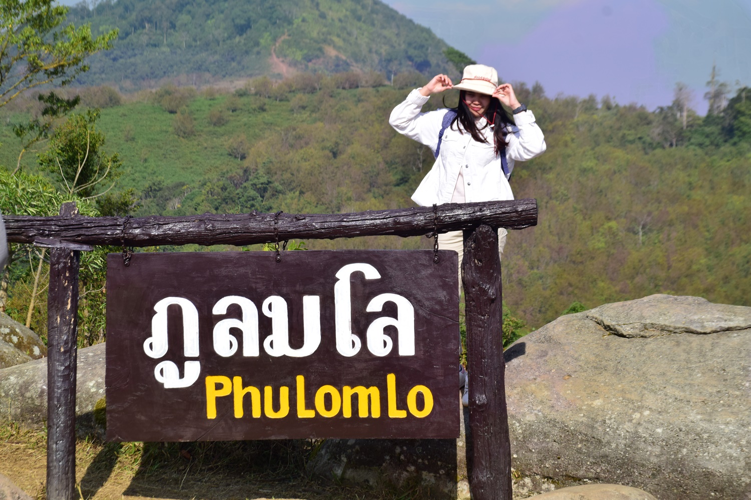 อุทยานชวนนักท่องเที่ยวชมดอก “นางพญาเสือโคร่ง” ก่อนปิดฤดูกาลท่องเที่ยว