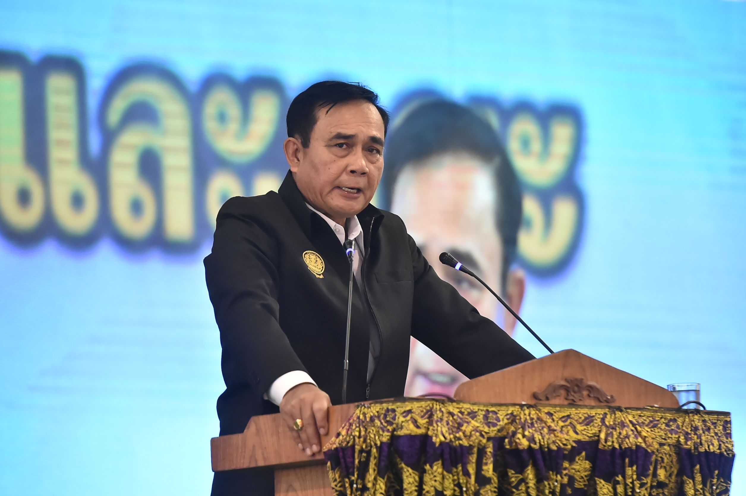 “ประยุทธ์” ชี้ ต้นเหตุฝุ่น PM 2.5 คือประชาชน แนะคนทนไม่ไหว ปิดจมูก-สวมหน้ากาก