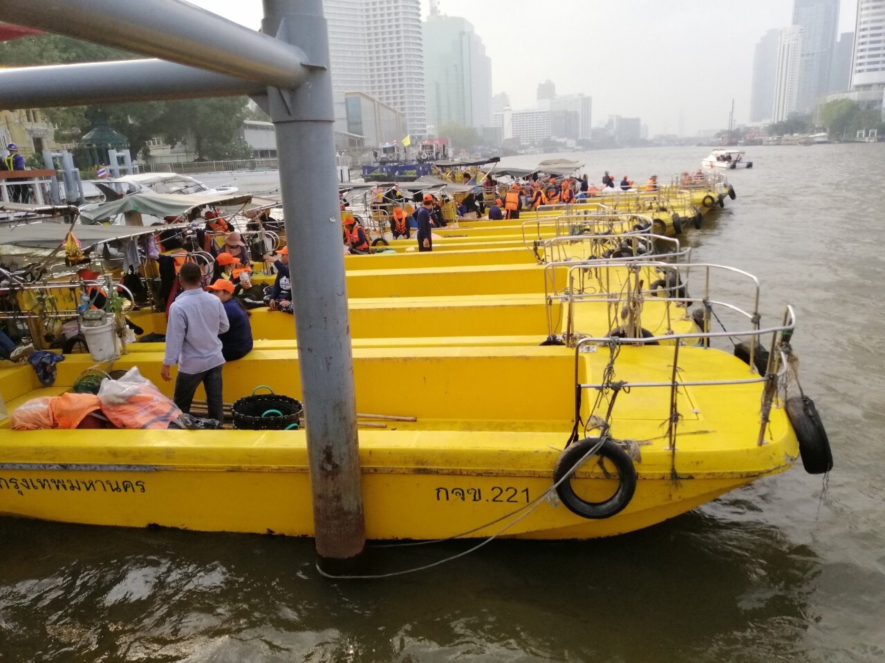 สร้างจิตสำนึก! “อธิรัฐ” ร่วมกรมเจ้าท่าจัดโครงการรักษ์น้ำ รักเจ้าพระยา