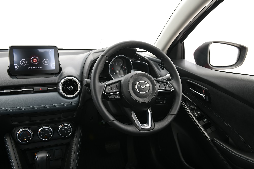 พวงมาลัย คอนโซล มาสด้า 2 ใหม่ (Mazda 2)