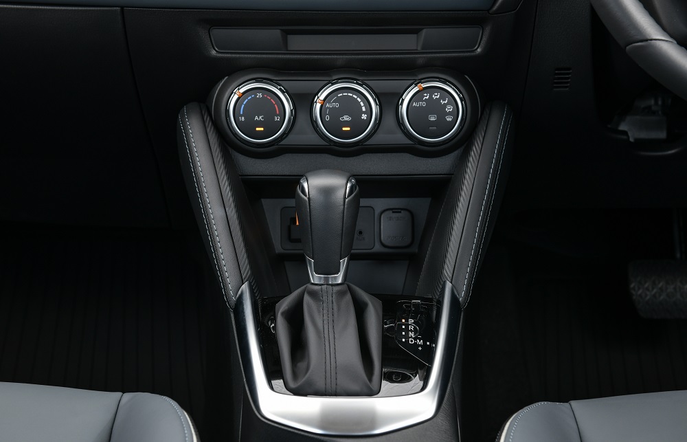ภายในมาสด้า 2 ใหม่ (Mazda 2)
