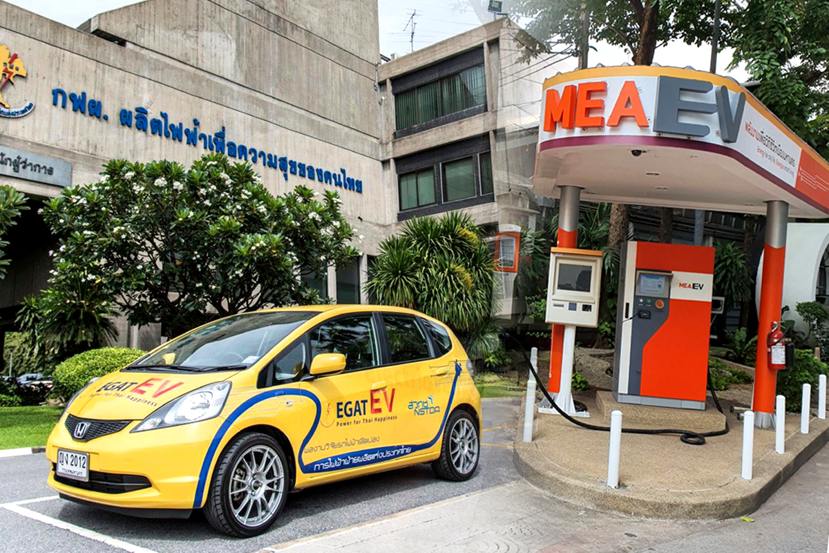 สั่ง “ปตท.-กฟผ.” ลุยลงทุนสถานีชาร์จรับรถอีวี