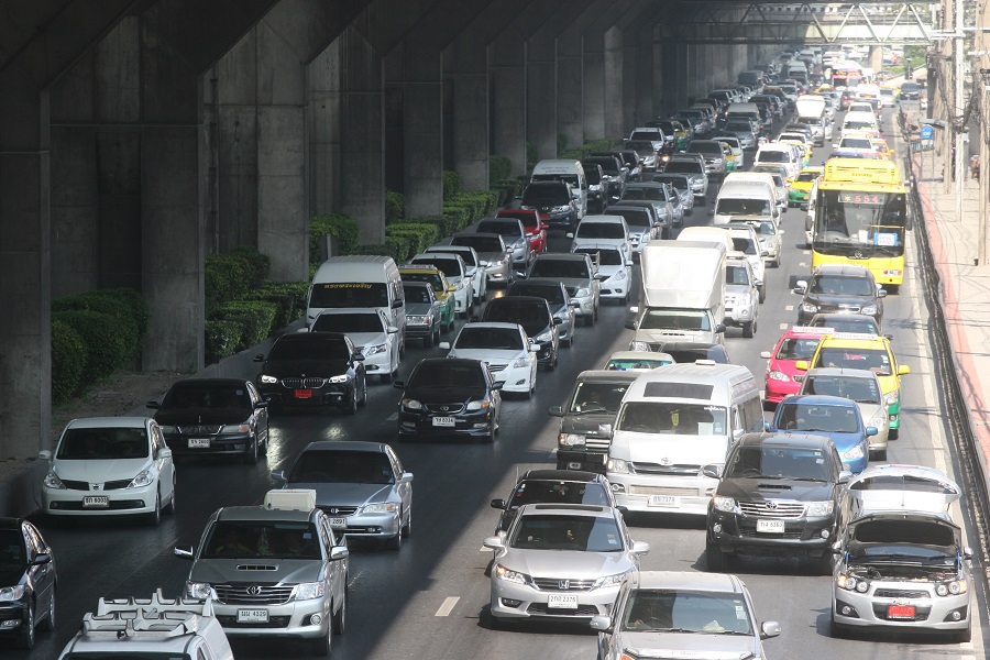 ประกันโอด”เคลมห้าง”ทุบกำไรทรุด เจรจาค่ายรถชะลอขึ้นค่าซ่อม