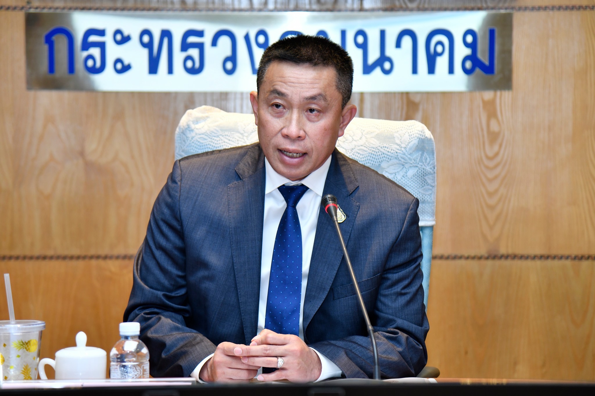 “ศักดิ์สยาม” สั่งแก้ข้อจำกัดให้ไลเซนส์ “นักบินทัพฟ้า” ทำการบินเชิงพาณิชย์