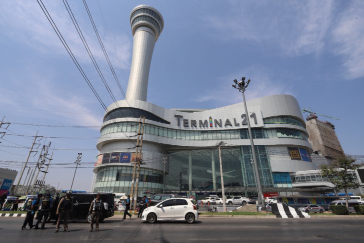 “ทิพยประกันภัย” ส่งทีมประเมินห้างเทอร์มินอล 21 คาดเสียหายกว่า 100 ล้าน