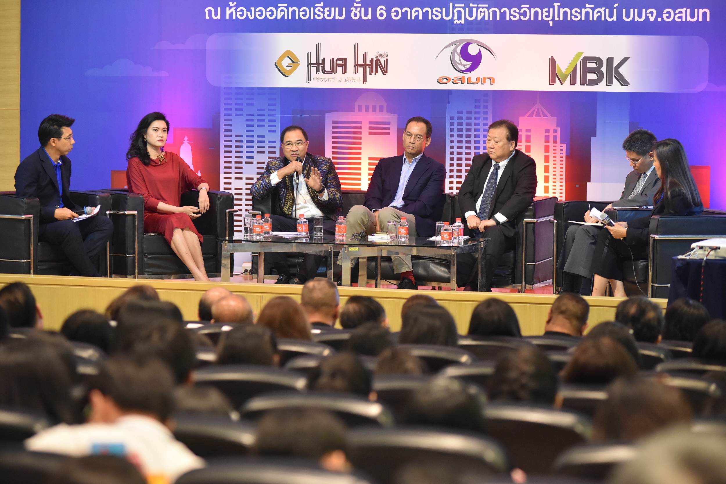 ปี 2563 ปัจจัยเสี่ยงรุมเร้า คาด GDP หดเหลือ 2.5% จี้รัฐเร่งเครื่องหนัก