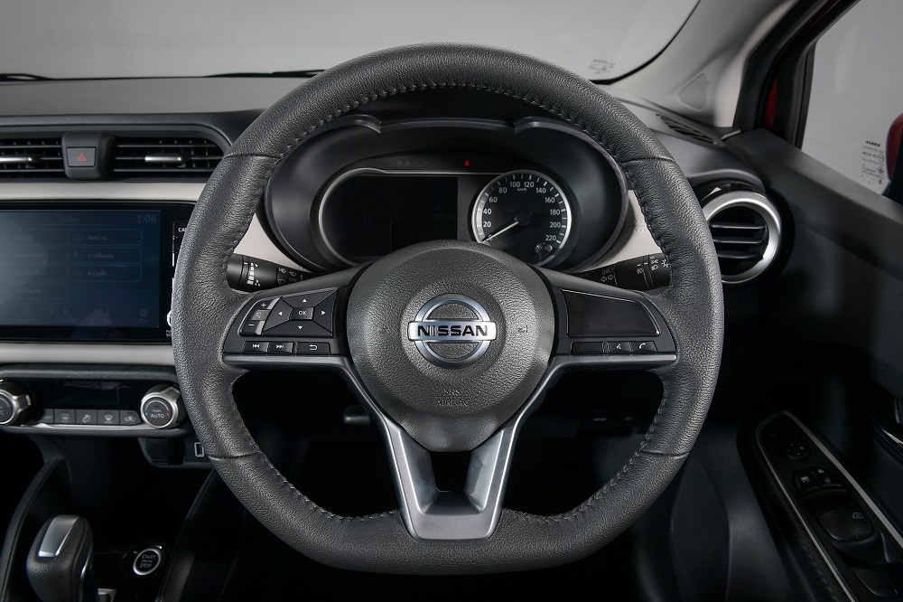 พวงมาลัยคนขับ นิสสัน อัลเมร่า (Nissan Almera)
