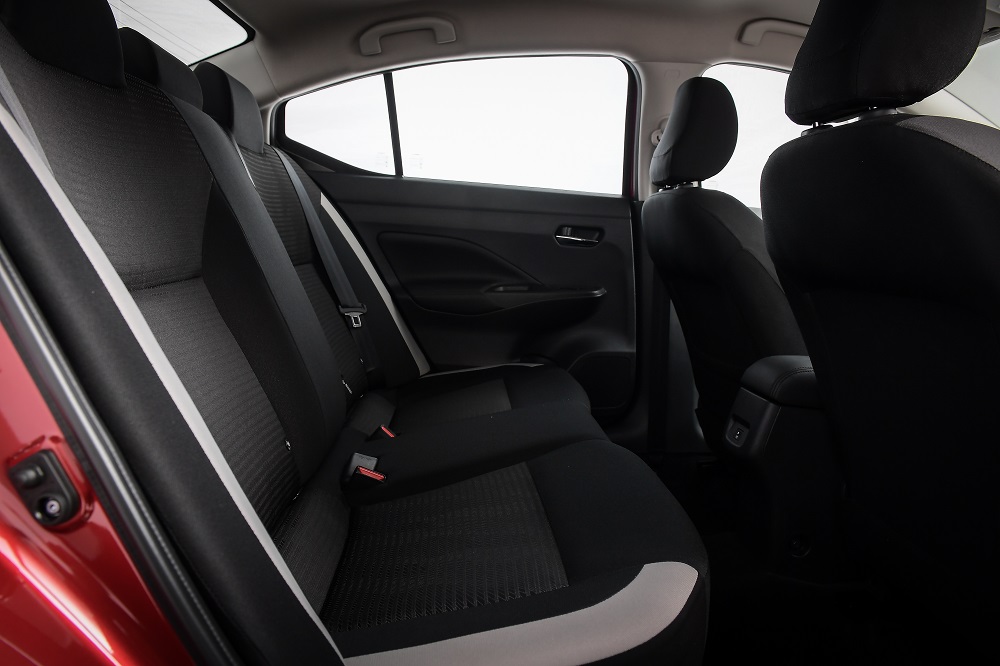 ภายใน ห้องโดยสาร นิสสัน อัลเมร่า (Nissan Almera)