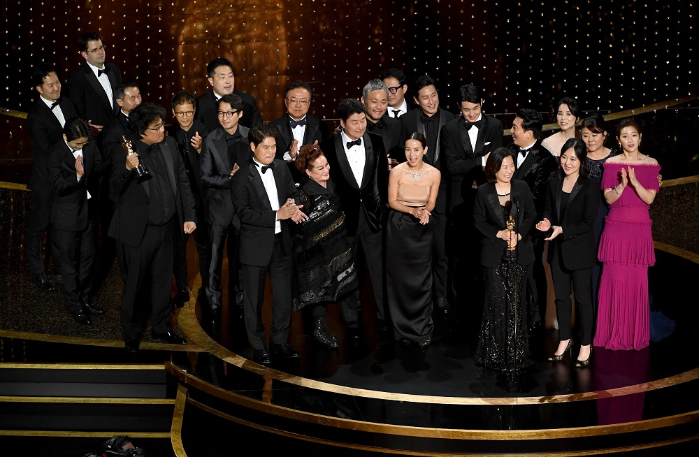 “Parasite” ผงาดเป็นหนังเอเชียเรื่องแรกที่คว้ารางวัล “ภาพยนตร์ยอดเยี่ยม” จาก Oscars