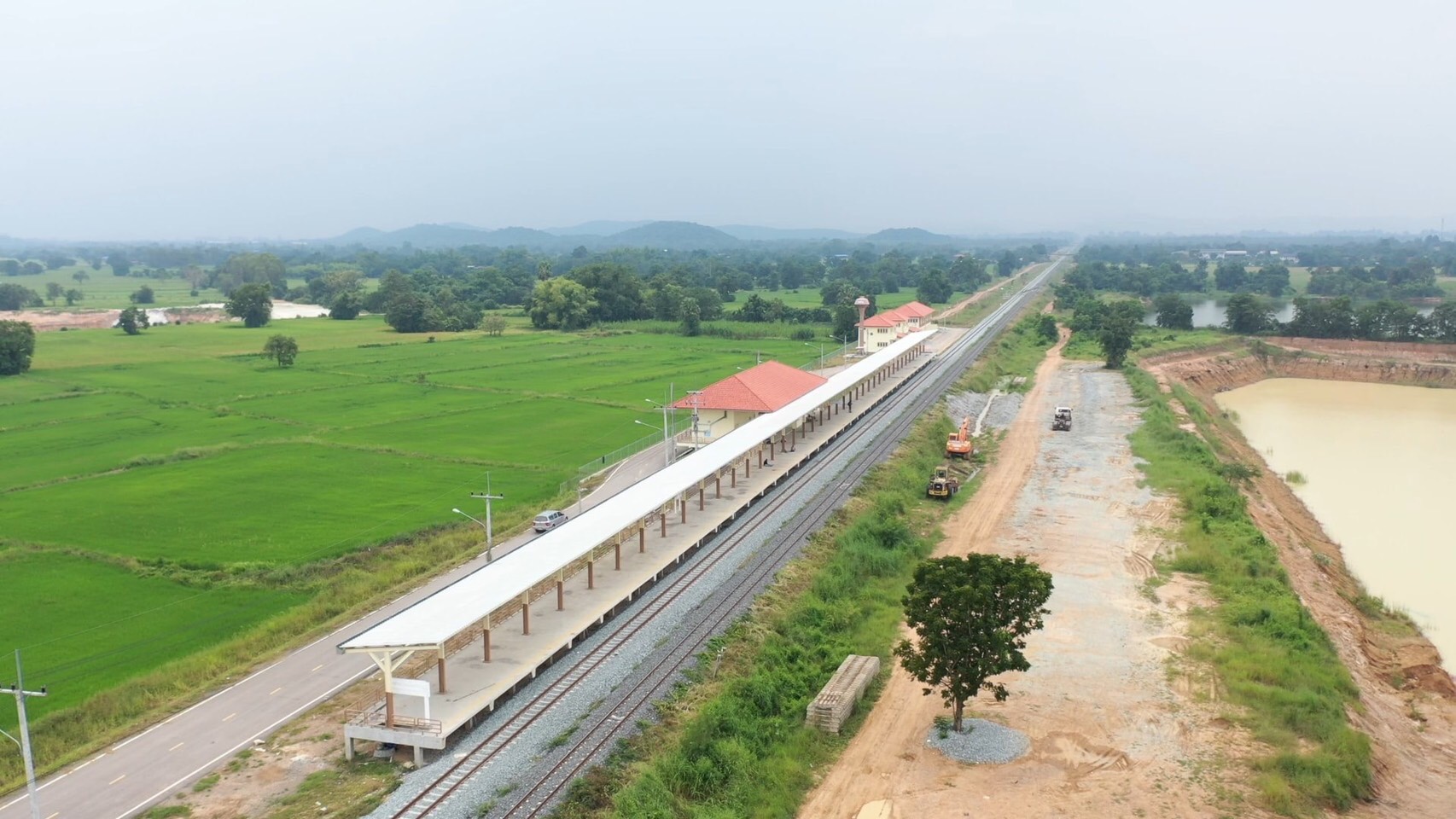 ท่ามกลางธรรมชาติ! สถานีน้องใหม่ “บ้านไผ่นาบุญ” ชุมทางขนส่งสินค้าไปแหลมฉบัง