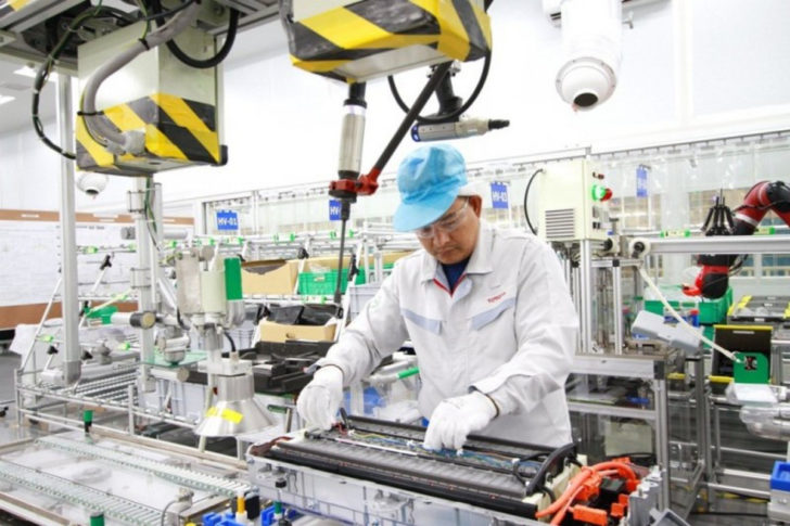 ToyotaBatteryPlant-1