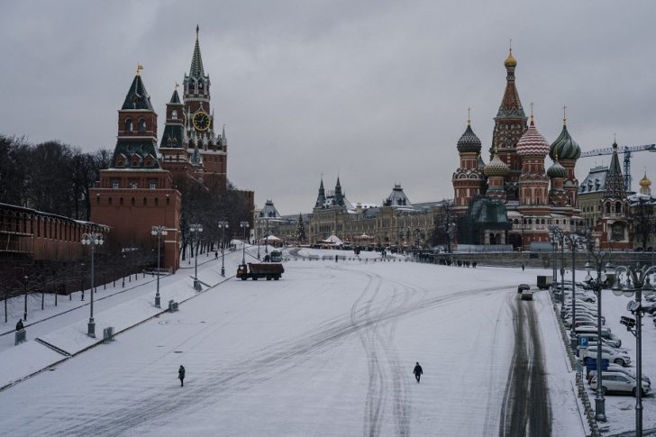 RUSSIA-WEATHER-TOURISM