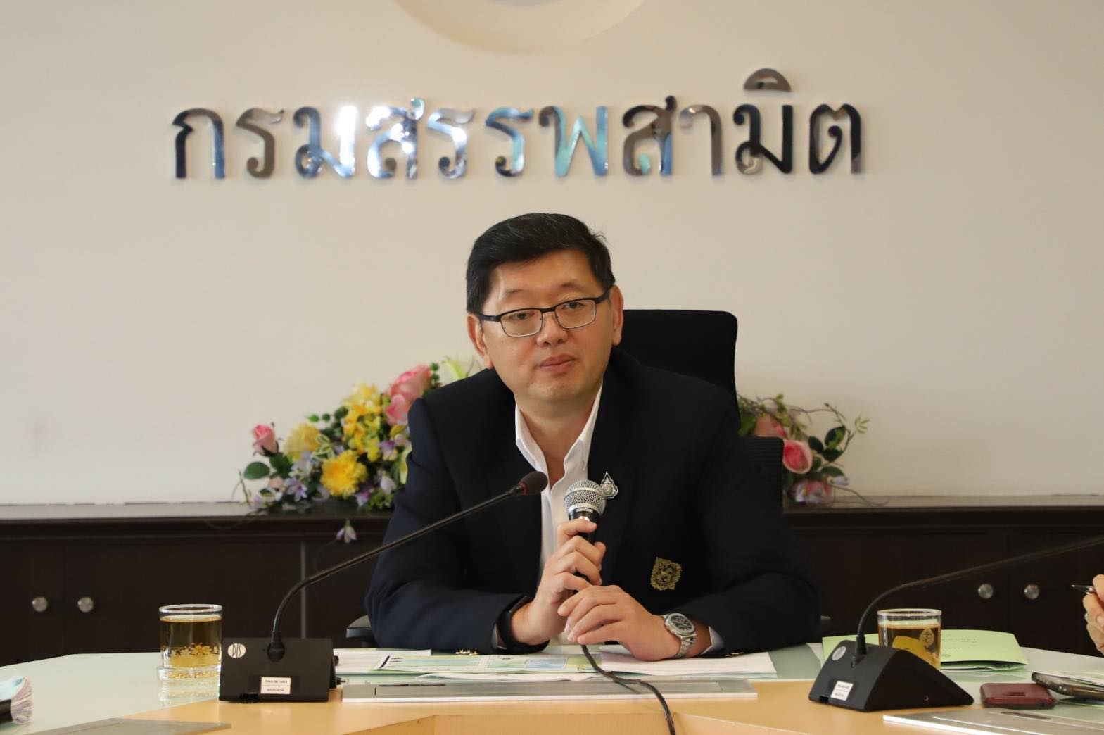 “สรรพสามิต” แจกแอลกอฮอล์ล้างมือ 3 แสนลิตร ป้องกันโควิด-19
