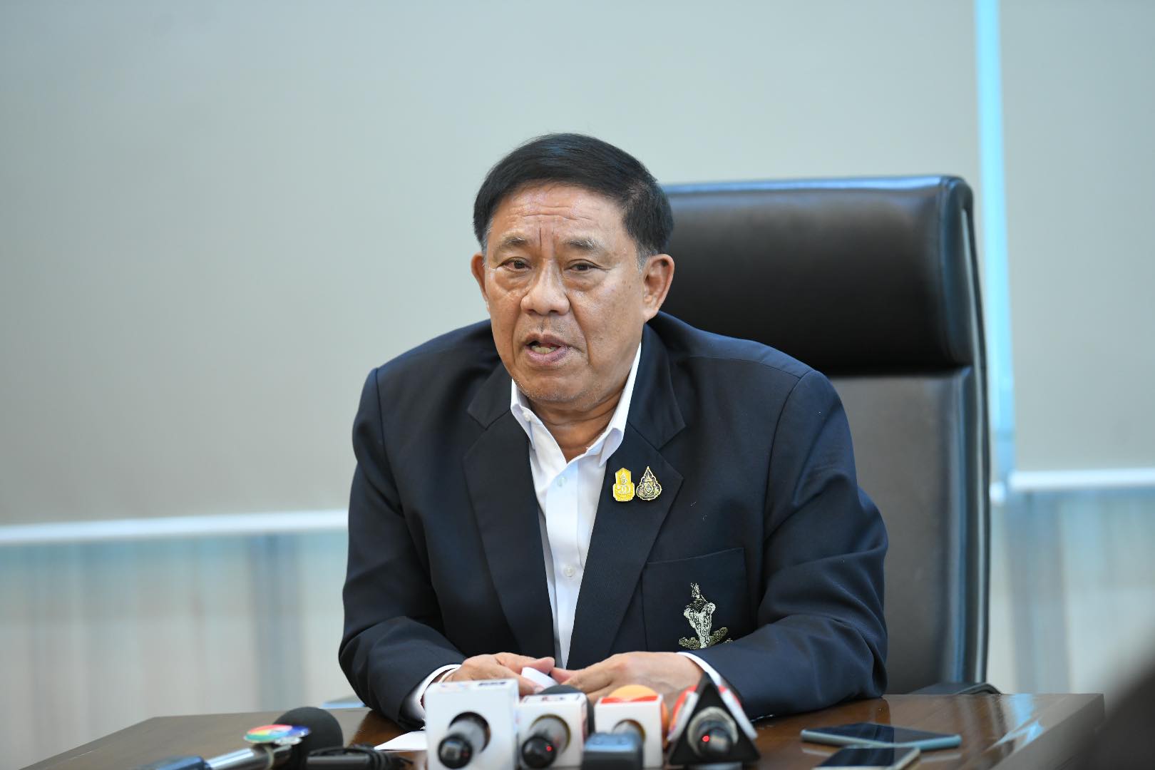 เด้งรับครม. กทม. สั่งปิดสถานประกอบการและสถานบริการ 18-31 มี.ค. 63 ป้องโควิด-19