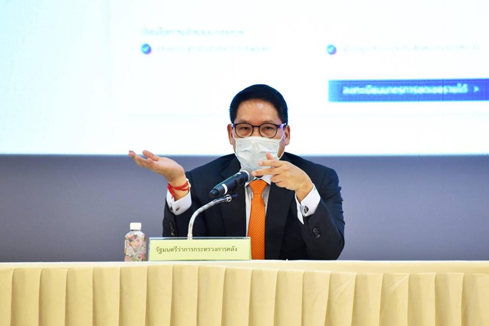 “อุตตม” ยันแจกเงินเยียวยา 5 พันบาท ไม่จำกัดแค่ 3 ล้านราย ระบุ พร้อมออก พ.ร.ก.กู้เงินหากงบฯ ไม่พอ