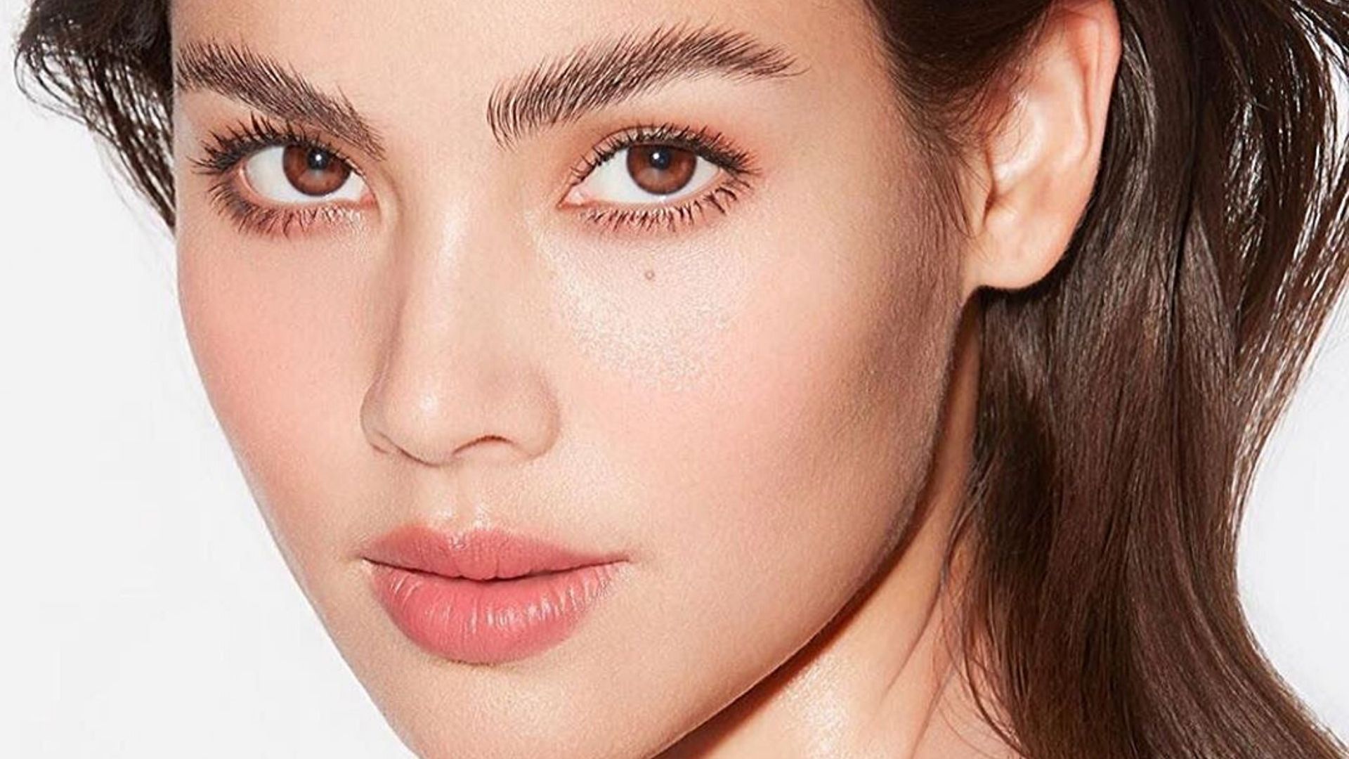 “ญาญ่า” มอบ 3 ล้านบาท เพื่อ 6 โรงพยาบาล สู้ไวรัสโควิด