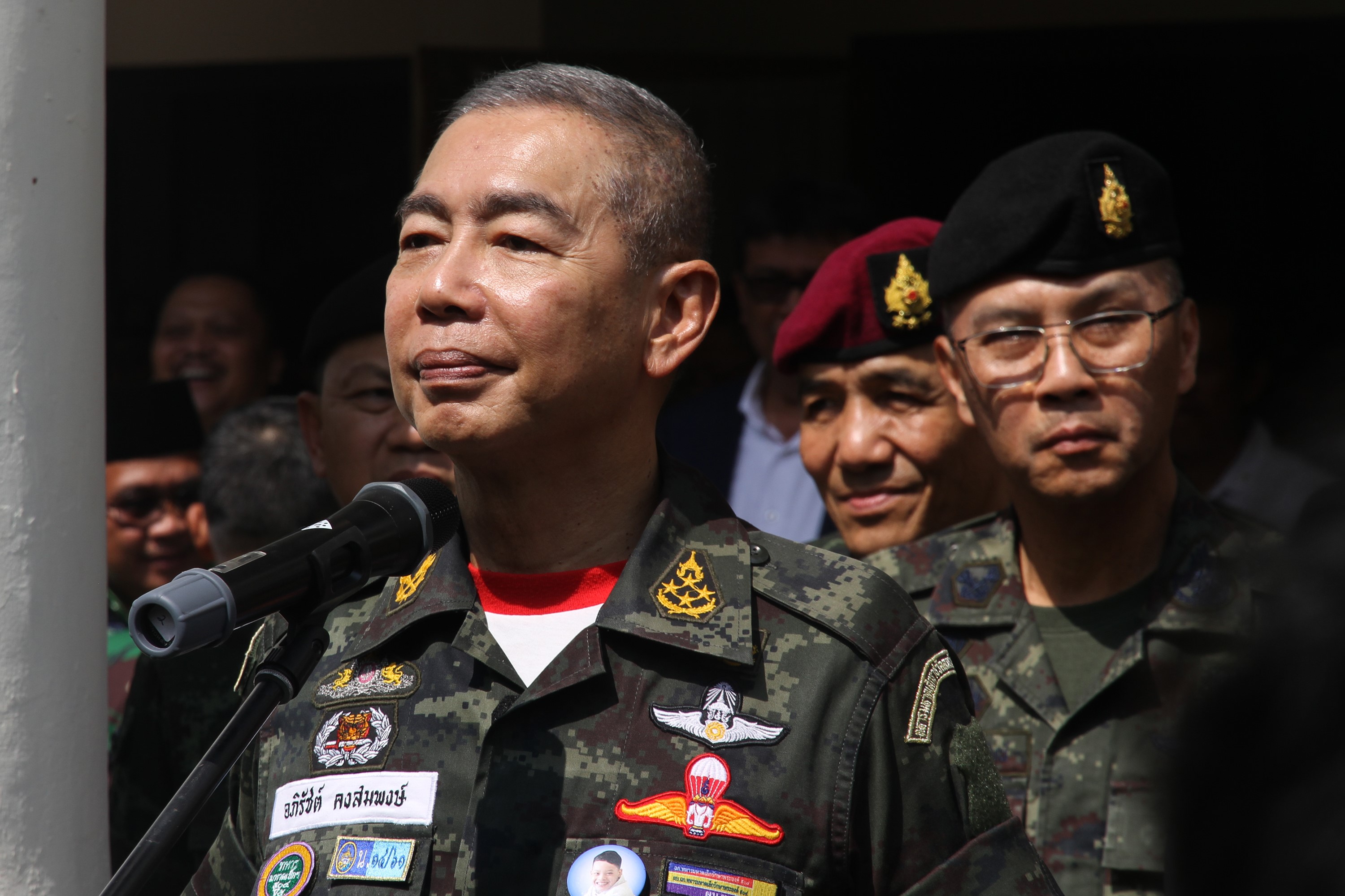 ‘บิ๊กแดง’ ออก 7 คำสั่งเข้มกำลังพล งดลา-งดไปตจว.-ห้ามกลับที่พักเกิน 3 ทุ่ม