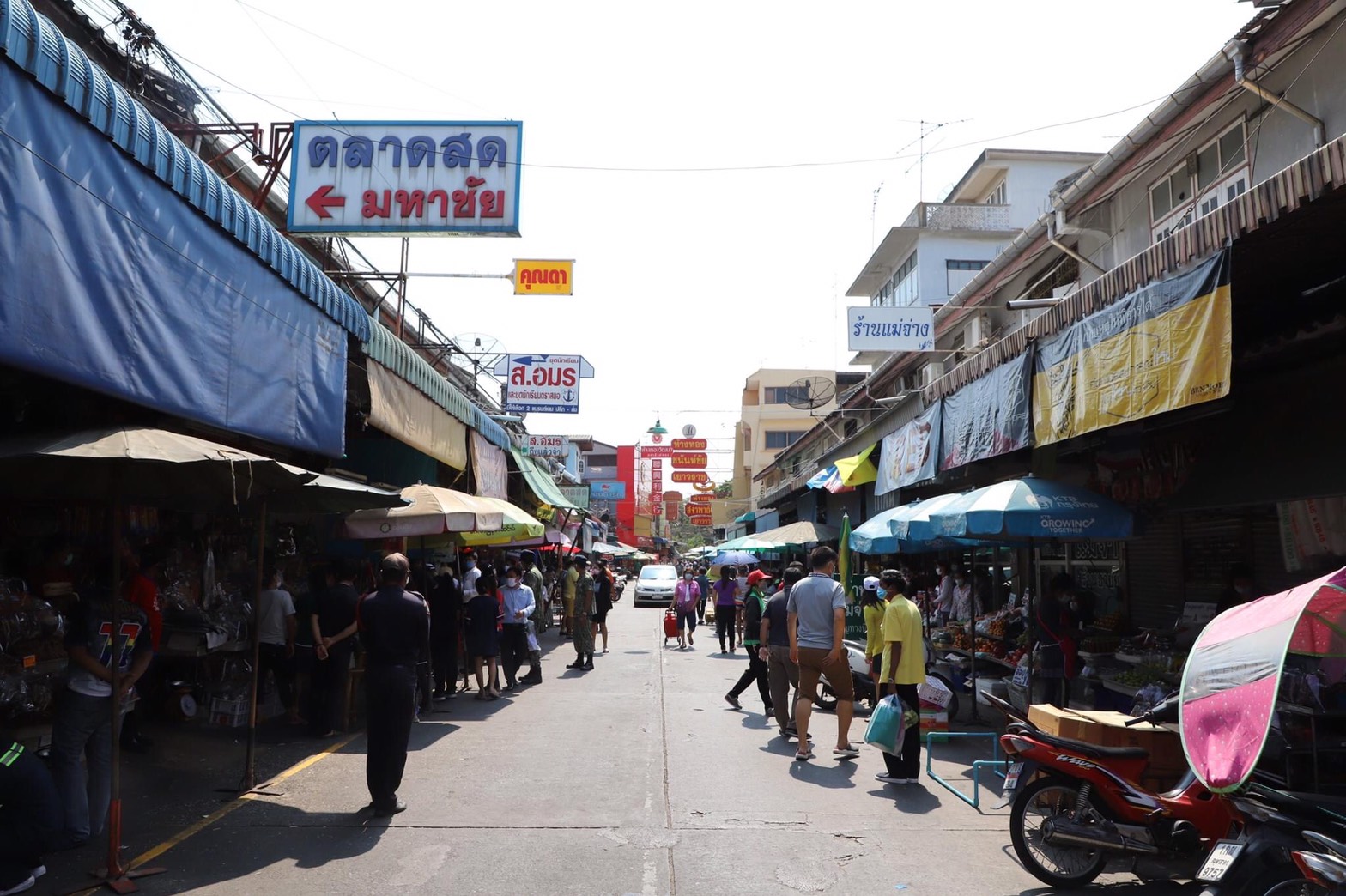 สมุทรสาครกำหนดเวลาเปิด-ปิดตลาดไม่เกิน 6 ชม. ลดเสี่ยงแรงงานต่างด้าว 4 แสนคน