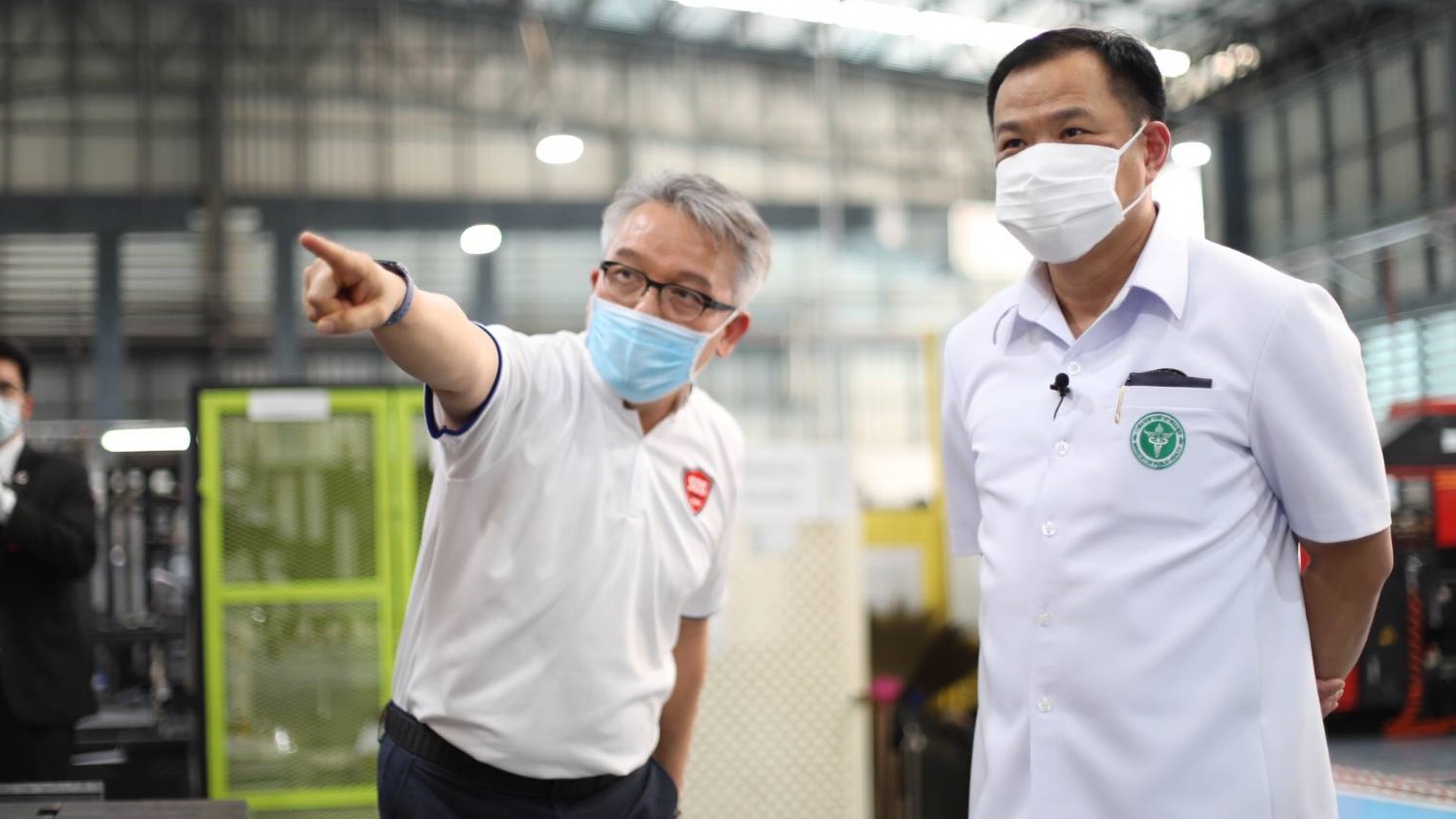 “อนุทิน” ประชุมบนบันได! สุขภาพสำคัญกว่าเงิน 45,000 ล้าน